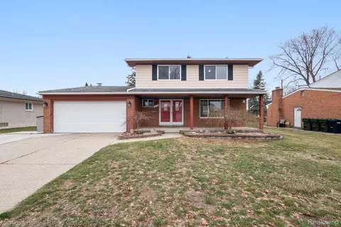 14484 Royal Dr, Sterling Heights, MI 48312