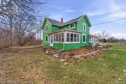 1355 5 Mile Rd, Northfield, MI 48189