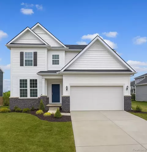 690 Gretchen Ln, Saline, MI 48176