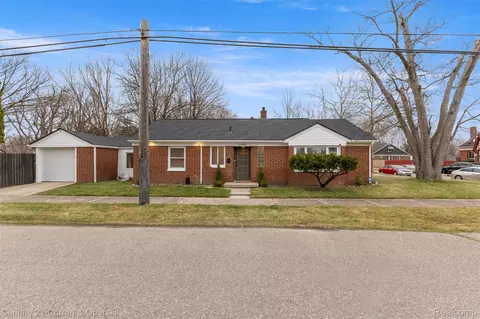 14801 Spring Garden St, Detroit, MI 48205