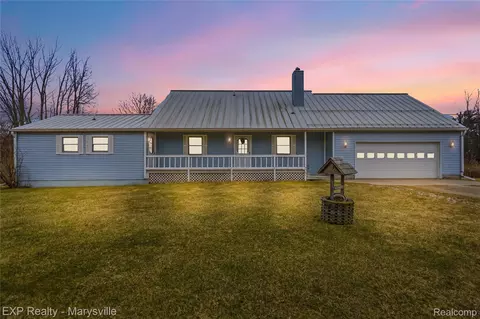 5265 Smiths Creek Rd, Kimball, MI 48074