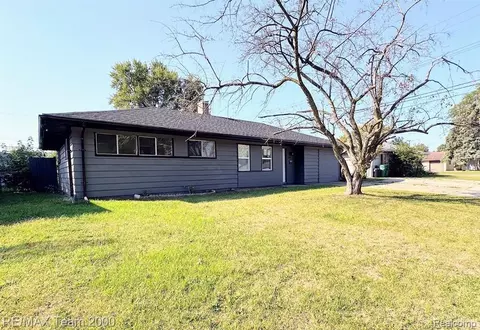 316 Lytle Pl, Garden City, MI 48135