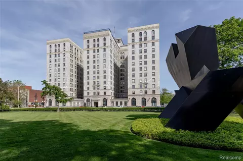 15 E Kirby St #206, Detroit, MI 48202