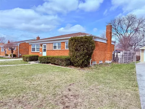 11377 Mae Ave, Warren, MI 48089