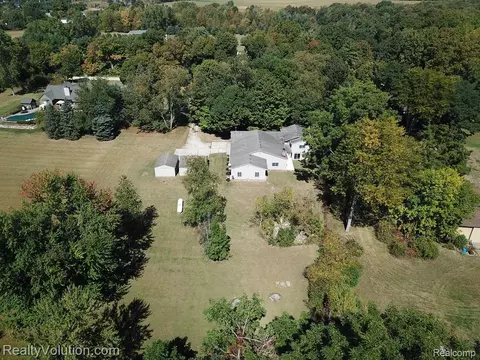 14750 Reid Rd, Bruce Township, MI 48065