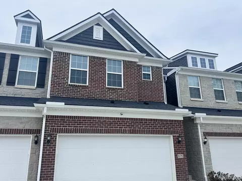 676 N Peppermint Dr N #47, Rochester Hills, MI 48307