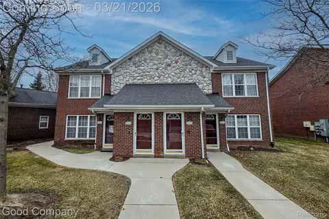 33530 Utica Rd, Fraser, MI 48026