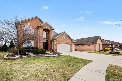 50414 Greycoat Ln, Macomb, MI 48044