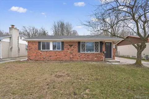 38061 Walnut St, Romulus, MI 48174