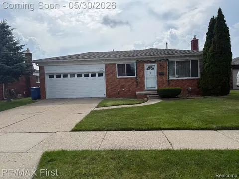 26615 Richard Dr, Warren, MI 48089