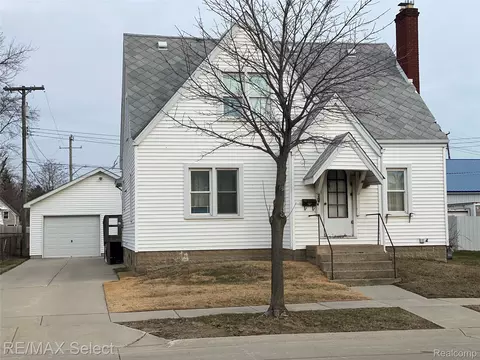 51 Runnels St, Port Huron, MI 48060