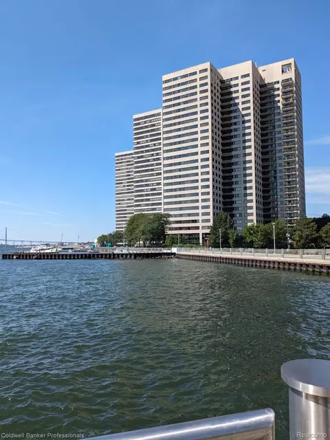 300 Riverfront Dr #14-G, Detroit, MI 48226