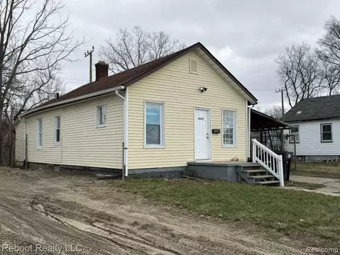 10028 Petoskey Ave, Detroit, MI 48204