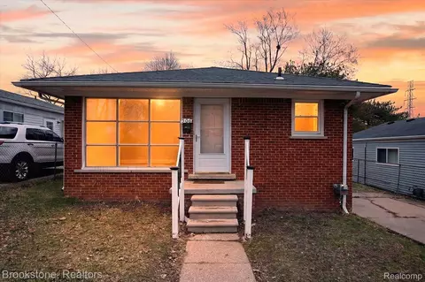 506 Emerson Ave, Pontiac, MI 48342