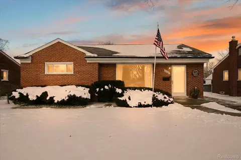 28662 Grandon St, Livonia, MI 48150