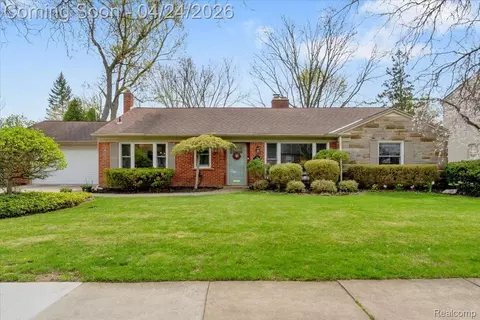 4161 Seminole Dr, Royal Oak, MI 48073