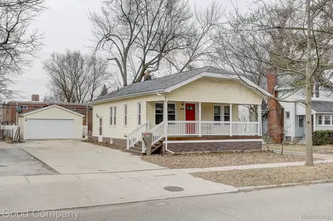 265 W Hazelhurst St, Ferndale, MI 48220