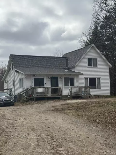 4226 Welch Rd, Arcadia, MI 48412