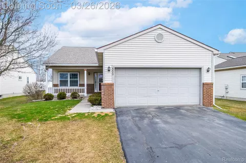 453 Pagels Ct, Grand Blanc, MI 48439