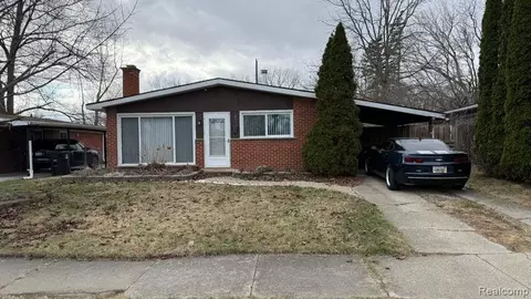 7457 Harrison St, Westland, MI 48185