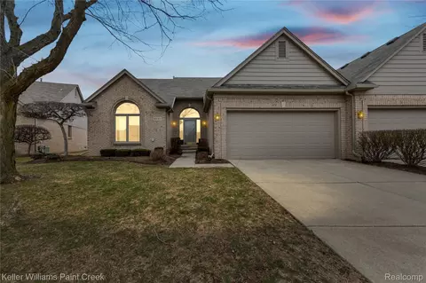20311 Milford Dr, Macomb, MI 48044
