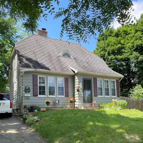 1506 Gainey Ave, Flint, MI 48503
