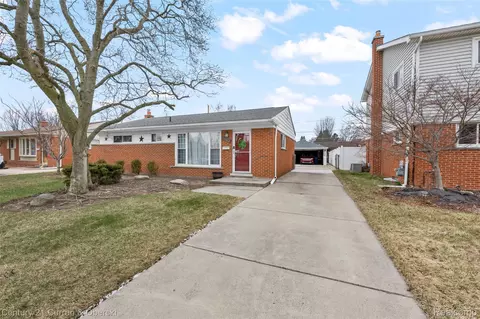 8423 Norborne Ave, Dearborn Heights, MI 48127
