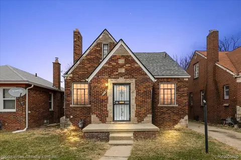 5108 Wayburn St, Detroit, MI 48224