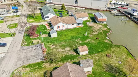 7825 Alexandria Dr, Ira, MI 48023