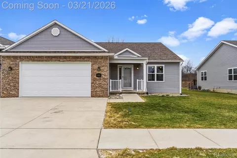 4260 Alex Marin Dr, Swartz Creek, MI 48473