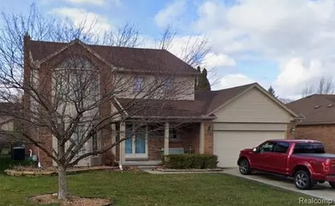 44165 Cadburry Dr, Clinton Township, MI 48038