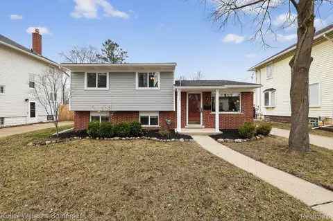 183 Washington St, Mount Clemens, MI 48043