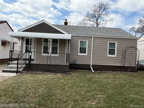 12200 Helen St, Southgate, MI 48195