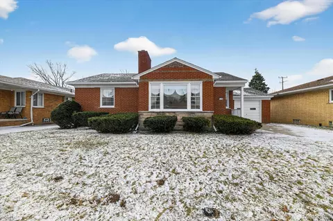 17314 Collinson Ave, Eastpointe, MI 48021