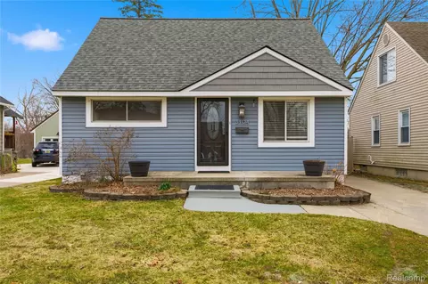 3104 Prairie Ave, Royal Oak, MI 48073