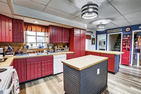 5639 Swaffer Rd, Millington, MI 48746