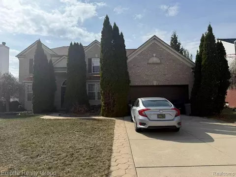 33889 Stonecrest Dr, Sterling Heights, MI 48312