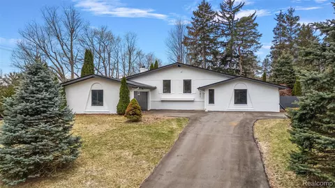 7811 Caberfae Trl, Independence, MI 48348