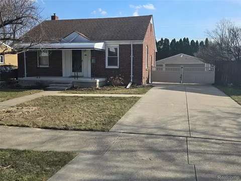 32177 Rush St, Garden City, MI 48135