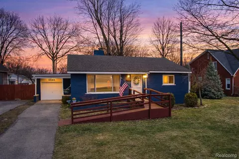 41890 E Ann Arbor Trl, Plymouth, MI 48170
