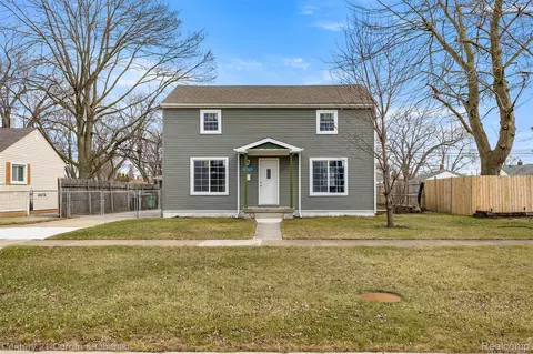 13367 Fordline St, Southgate, MI 48195