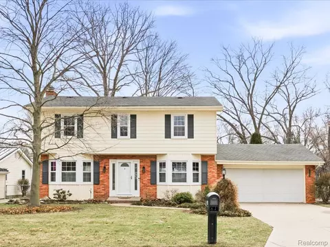 2308 Brandywine Ln, Port Huron, MI 48060