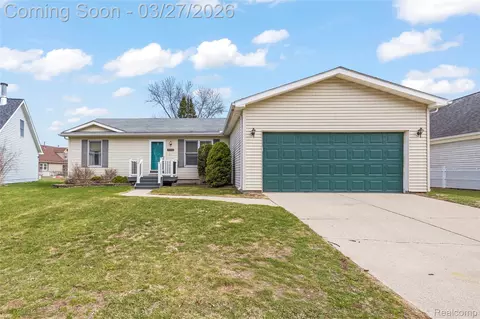8118 Emerald Ln W, Westland, MI 48185
