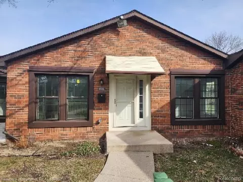 40350 Newport Dr, Plymouth, MI 48170