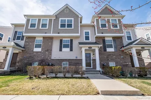 4580 Bradley Cir #24, Troy, MI 48085