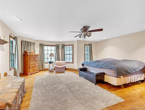 Bedroom - 4090 N Fordney Rd, Richland, MI 48626 photo 1 of 5