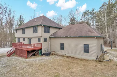 Exterior - 4090 N Fordney Rd, Richland, MI 48626 photo 9 of 10