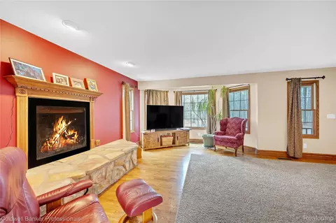 Living - 4090 N Fordney Rd, Richland, MI 48626 photo 1 of 4