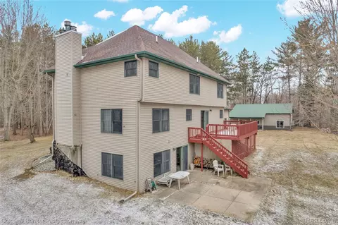 Exterior - 4090 N Fordney Rd, Richland, MI 48626 photo 7 of 10