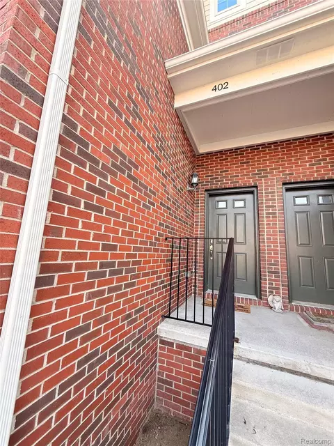 403 Legato Dr #403, Walled Lake, MI 48390